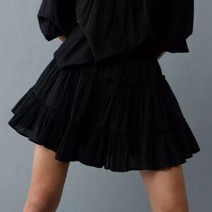 AE High-Waisted Tiered Mini Skirt